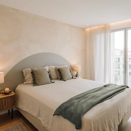 Pescaia - 2 Bedrooms And 2 Balconies In Alvalade